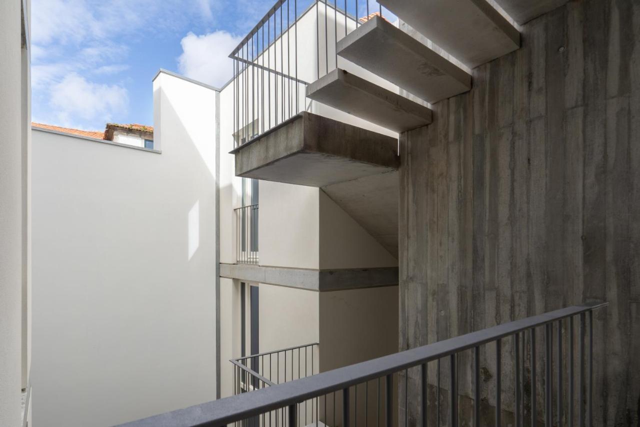 Host Wise - Luxurious Private Flats - Balcony Apartment Porto Bagian luar foto